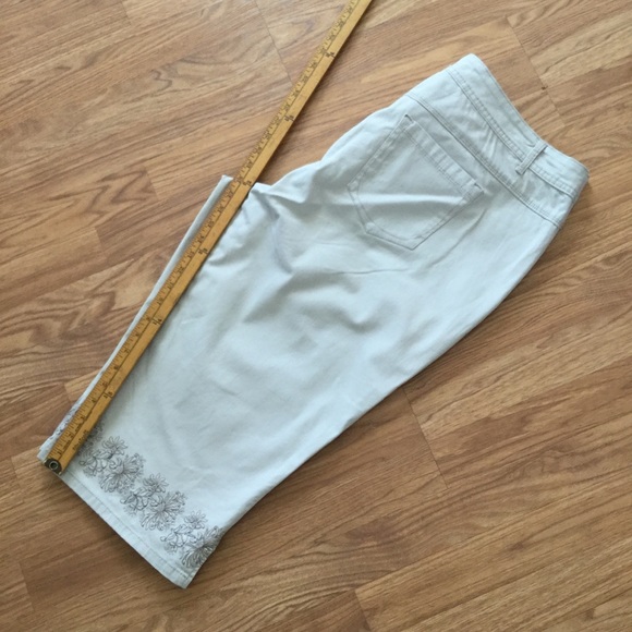 Gloria Vanderbilt Khaki Beige Capris Slimming 20W - Picture 11 of 11